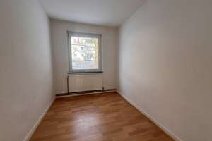 Helle Vier-Zimmer-Wohnung mit Balkon und neuem Bad – Robert-Koch-Str. 3, 49088 Dodesheide, Osnabrück – Vorschaubild 3