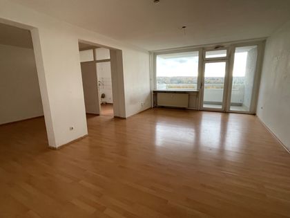 Schöne 3 deals Zimmer Wohnung mit Balkon in Langen (Hessen)