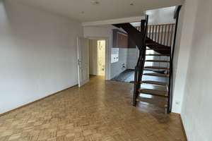 Zentrale 3,5-Zimmer-Maisonette in Essen mit Balkon, 2 Bädern & viel Platz