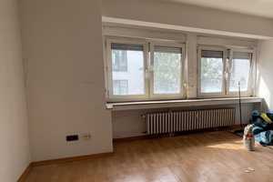 Attraktive 4-Zimmerwohnung mit Balkon in zentraler,ruhiger Lage! WG geeignet! – Klosterstr. XX, 40211 Düsseldorf – Vorschaubild 13