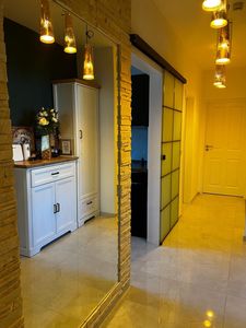 Provisionsfrei!! Stilvolle, modernisierte 2-Zimmer-Wohnung mit Balkon und Einbauküche in Krefeld