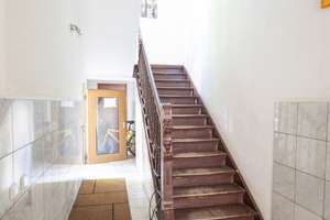 stilvoller Altbau Friedrichstadt - gepflegtes Mehrfamilienhaus – Helmholtzstraße 26, 40215 Friedrichstadt, Düsseldorf – Vorschaubild 2