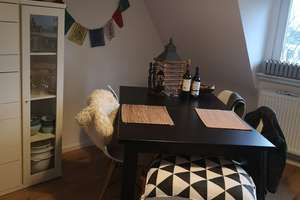 Gemütliche Dachgeschosswohnung inkl. Küche abzugeben! – Junkerstraße 44, 52064 Westpark, Aachen – Vorschaubild 1