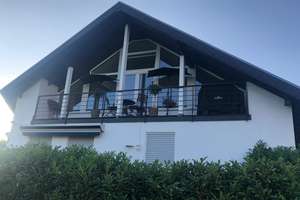 Modernisierte 2,5-Zimmer-Dachgeschosswohnung mit Balkon in Bonn-Ippendorf | 1.800 € inkl. Strom & Ne