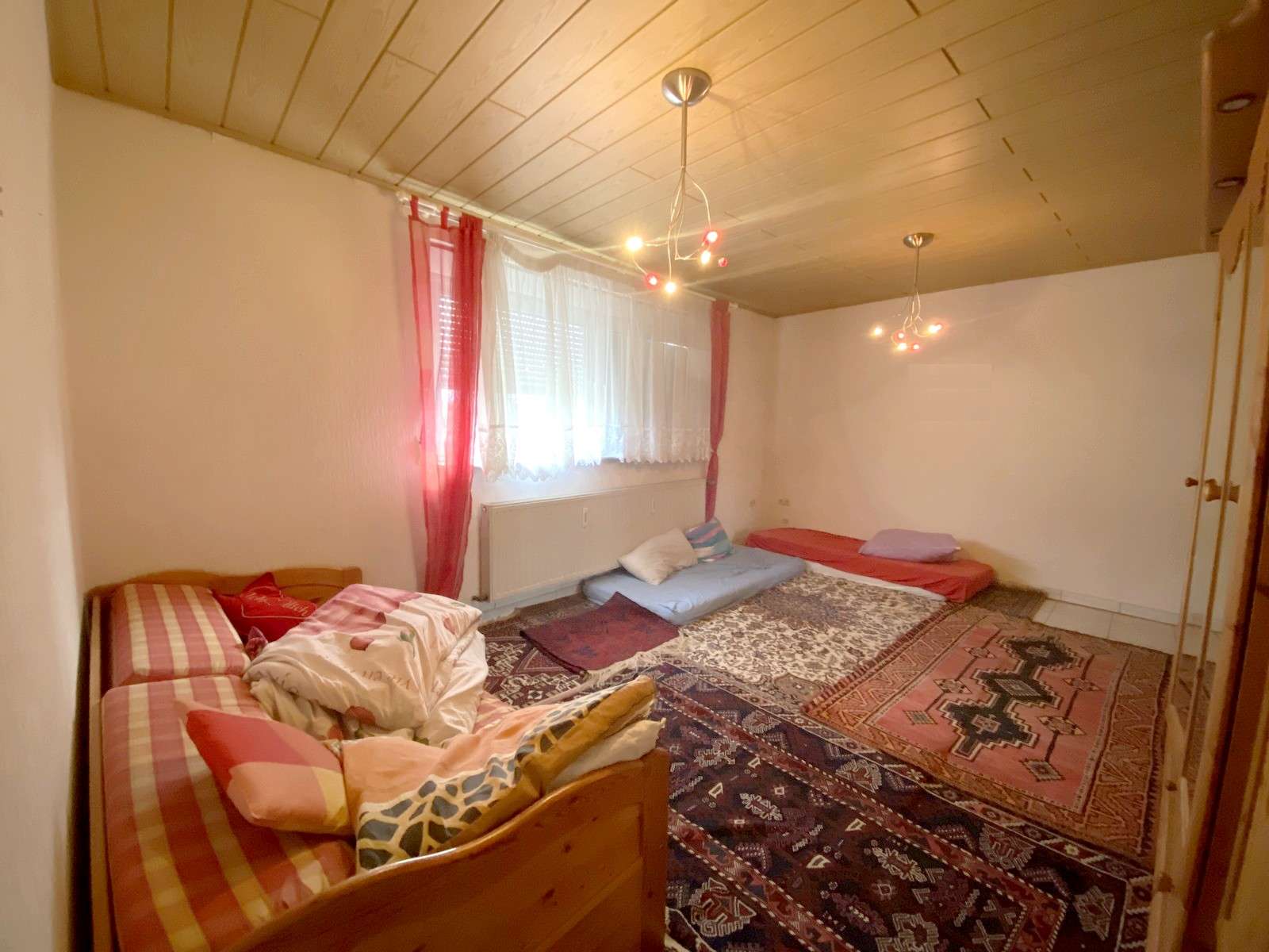 Immobilie in Herzogenrath - Herzogenrath-Kohlscheid, BIETEN SIE JETZT! Haus und Grundstück mit Potenzial 
 - Bild 1