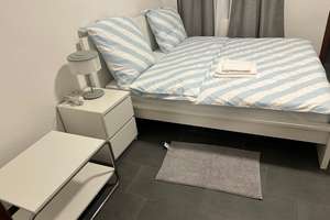 voll möblierte  Wohnung in Waldhausen: 2-Zimmer-Wohnung mit Charme – Am Ringerberg 36, 41068 Waldhausen, Mönchengladbach – Vorschaubild 2