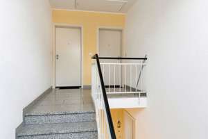 Moderne 2 Zi.- DG-Whg. ca. 67m² - Einbauküche - Sonnenbalkon -Stellplatz - Keller – Barbarastr.  36d, 51147 Wahnheide, Köln – Vorschaubild 9