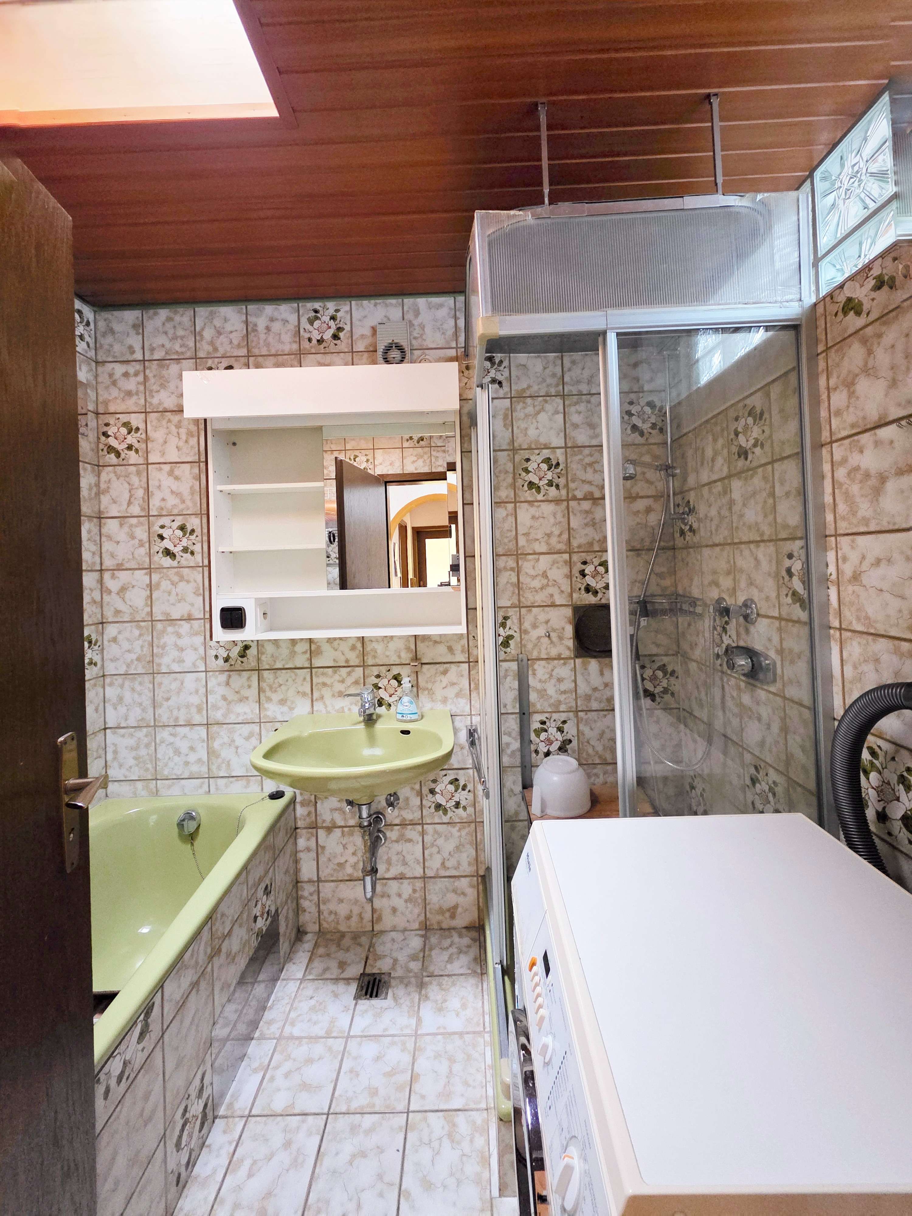 Immobilie in Pfalzgrafenweiler - Bezugsfreie 2-Zimmer-Wohnung mit verglaster Loggia - Bild 0