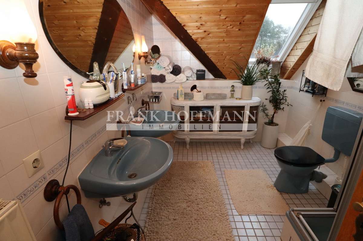 Immobilie in Kaltenkirchen - Traumhaftes Einfamilienhaus in ruhiger Sackgassenendlage mit großem Grundstück in Kaltenkirchen - Bild 1