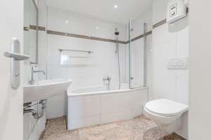 Hochwertig modernisierte 4-Zimmer-Wohnung mit West-Loggia in Golzheim! – Die vollständige Adresse der Immobilie erhältst du vom Anbieter., 40476 Stadtmitte, Düsseldorf – Vorschaubild 19