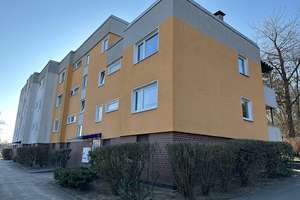 Stilvolle 2-Zimmer Wohnung im Hochparterre mit Süd-Loggia, Einbauküche und PKW-Stellplatz – Die vollständige Adresse der Immobilie erhältst du vom Anbieter., 38444 Westhagen, Wolfsburg – Vorschaubild 2