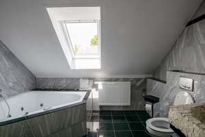 Exklusive Dachgeschosswohnung mit Dachterrasse, Empore und Altbaucharme – 52070 Adalbertsteinweg, Aachen – Vorschaubild 17
