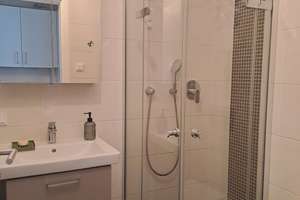 Hochwertige 1-Zimmer-Wohnung mit Garten und Tiefgaragenstellplatz im inneren Westen Regensburgs – Wilhelmstrasse 18, 93049 Westenviertel, Regensburg – Vorschaubild 4