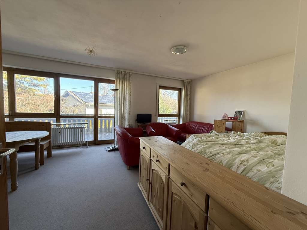 Immobilie in Bergen - Platz an der Sonne: Charmantes 1-Zimmer-Apartment im 1. OG,mit XXL Balkon - Bild 4