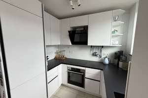 Stilvolle Maisonettewohnung mit Terasse in begehrter, ruhiger Bestlage. – Am Neufeld 19, 81829 Trudering-Riem (Ortsteil), München – Vorschaubild 4