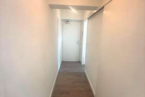 Mitten in der Essener Innenstadt - helle 2-Zimmer-Wohnung mit Tageslichtbad – Maxstraße 24, 45127 Stadtkern, Essen – Vorschaubild 3