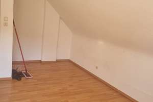 42 m ² Dachgeschosswohnung 2 ZKB in Mehrfamilienhaus in Siegen-Eiserfeld – Die vollständige Adresse der Immobilie erhältst du vom Anbieter., 57080 Eiserfeld, Siegen – Vorschaubild 12