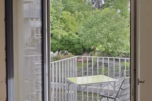 Möbliertes Apartment in zentraler Lage von Würzburg, Nähe Zeppelinstraße – Friedenstraße 15, 97072 Sanderau, Würzburg – Vorschaubild 2
