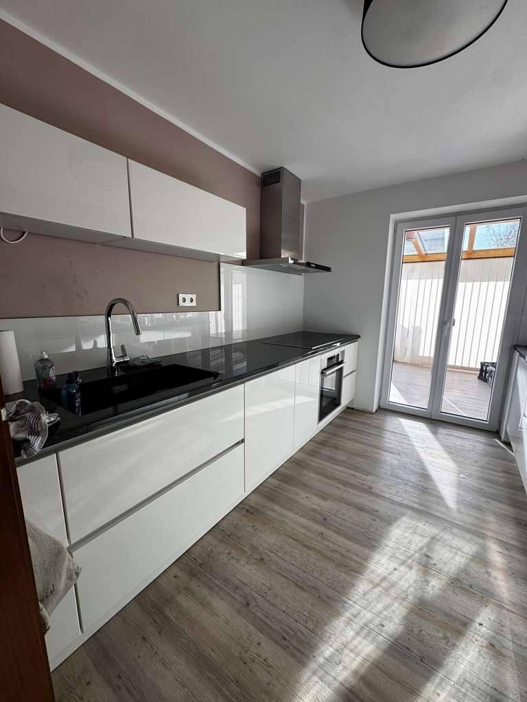 Immobilie in Sulzemoos - Wiedenzhausen: Gepflegtes 3-Familienhaus zur Anlage oder Selbstbezug - Bild 2