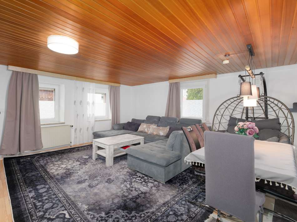 Wohnzimmer EG Vorderhaus