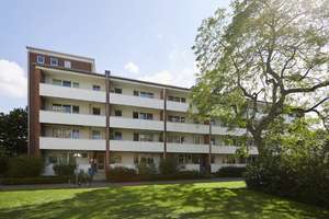 Citynahe Drei-Zimmer-Wohnung im Erdgeschoss mit Balkon