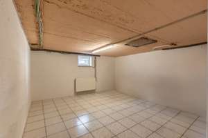 Villa in TOP LAGE von Düsseldorf-Kaiserswerth mit Geschichte und vielfältigen Nutzungsmöglichkeiten – Die vollständige Adresse der Immobilie erhältst du vom Anbieter., 40489 Kaiserswerth, Düsseldorf – Vorschaubild 75