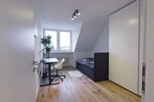 Modern möbliertes 15qm Zimmer in renovierter Wohnung – Camerloherstraße 105, 80689 St. Ulrich, München – Vorschaubild 1