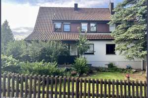 Sahnestück im Stuttgarter Süden zu verkaufen! Mehrfamilienhaus mit vielen Möglichkeiten!
