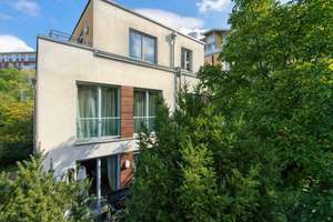 Eine Seltenheit am Engelbecken – Neuwertiges Townhouse, ruhig gelegen und von Natur umgeben