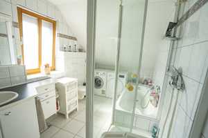 Exklusive 3-Zimmer-Maisonette-Wohnung mit gehobener Innenausstattung mit Balkon in Augsburg – Augsburg – Vorschaubild 10