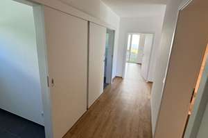 Neubau Erstbezug 83 qm EG 3 Zimmer-Wohnung mit Balkon und Panoramablick in Kernscheid ab sofort! – Im Holzgarten 17, 54296 Kernscheid, Trier – Vorschaubild 10