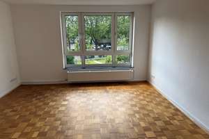 Wohnung 1. OG mit Gartennutzung (als 2-er WG geeignet): 3 Haltestellen zur Uni am HoPla in Kassel 
