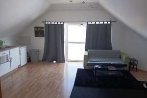 Helle und gemütliche Dachgeschosswohnung in Jena – Die vollständige Adresse der Immobilie erhältst du vom Anbieter., 7751 Cospeda, Jena – Vorschaubild 2