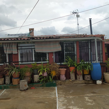 ALTSTÄNDIGES HAUS ZUM VERKAUF IN MARINES (VALENCIA),