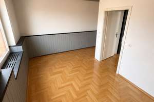 Große 2,5 Zimmer Wohnung mit riesigem Wohnzimmer – Die vollständige Adresse der Immobilie erhältst du vom Anbieter., 76275 Ettlingen – Vorschaubild 4