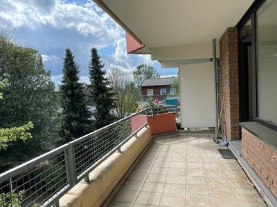 Gut geschnittene und helle 2-Zimmerwohnung mit Balkon BEZUGSFREI!