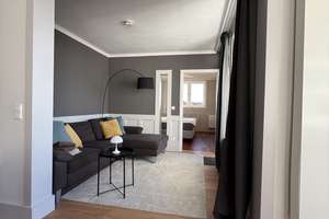 Sanierte 2 Z. ETW mit EBK, Balkon, Klima und Parkplatz 