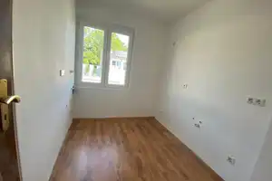 Attraktive 3-Zimmer-Wohnung mit Balkon in Köln zur Untermiete – Köln – Vorschaubild 2