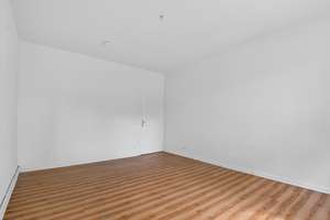 Traumlage Südstadt, im 1. OG: Stilvolle 4-Zimmer-Wohnung, mit 2 Balkonen und Blick ins Grüne! – Altenbekener Damm 22, 30173 Südstadt, Hannover – Vorschaubild 9