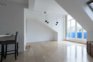 4-Zimmer-Dachgeschosswohnung mit Balkon – Die vollständige Adresse der Immobilie erhältst du vom Anbieter., 85057 Nordwest, Ingolstadt – Vorschaubild 2