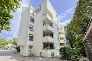 2 Zimmer, Balkon ins Grüne und eigener Stellplatz in Schmargendorf – Die vollständige Adresse der Immobilie erhältst du vom Anbieter., 14197 Schmargendorf, Berlin – Vorschaubild 9
