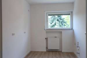 Seltene Gelegenheit! Gemütliche 4-Zimmer-Wohnung mit Balkon in ruhiger Lage! Saniert & bezugsfertig – Die vollständige Adresse der Immobilie erhältst du vom Anbieter., 76149 Neureut, Karlsruhe – Vorschaubild 10