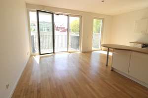 Hell und ruhig in Mitte  ++ Balkon ++ Tiefgaragenplatz ++ Bezugsfrei – Köpenicker Straße 124, 10179 Mitte (Ortsteil), Berlin – Vorschaubild 7