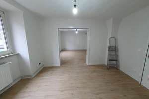 Einfamilienhaus 160qm, 7 Zimmer mit Hof – Die vollständige Adresse der Immobilie erhältst du vom Anbieter., 55288 Partenheim – Vorschaubild 3