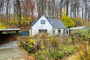 ASMUSSEN IMMOBILIEN - Das Haus am Wald - ca. 200 m zur Förde - einmalige Chance – Die vollständige Adresse der Immobilie erhältst du vom Anbieter., 24955 Harrislee – Vorschaubild 2