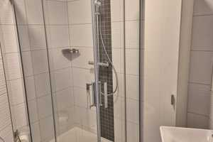 Altersgerechte komplett sanierte Wohnung mit Balkon und Aufzug in Zentraler Lage – Teichstraße 4, 42277 Wuppertal – Vorschaubild 4