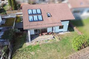 Sofort wohlfühlen: 7-Zi.-EFH mit Garten, Garage und Carportstellplatz in Kolbermoor – Die vollständige Adresse der Immobilie erhältst du vom Anbieter., 83059 Kolbermoor – Vorschaubild 3
