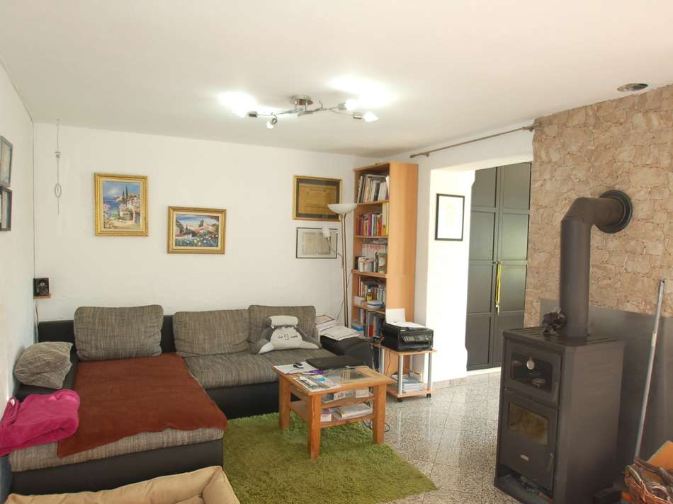 Wohnzimmer mit Kaminofen