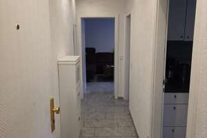 EG Wohnung möbliert 2 Zimmer mit Balkon – Marktstr. 322, 47798 Kempener Feld/Baackeshof, Krefeld – Vorschaubild 2