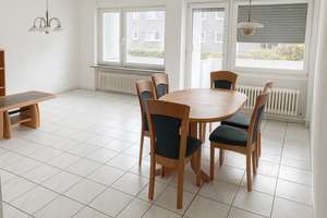 Attraktive 2-Zimmer-Hochparterrewohnung in ruhiger Lage von Köln-Neubrück – mit großem Balkon – Hermann-Hesse-Weg 3, 51109 Neubrück, Köln – Vorschaubild 1